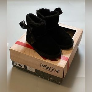 NEW Bearpaw Kids Girls Winter Boots Uggs SIZE 10